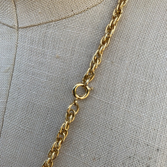 Vintage Madeira Creations Cuckoo Clock Necklace - Picture 6 of 6